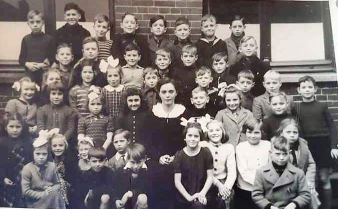 1952 Schoolfoto Broeksittard